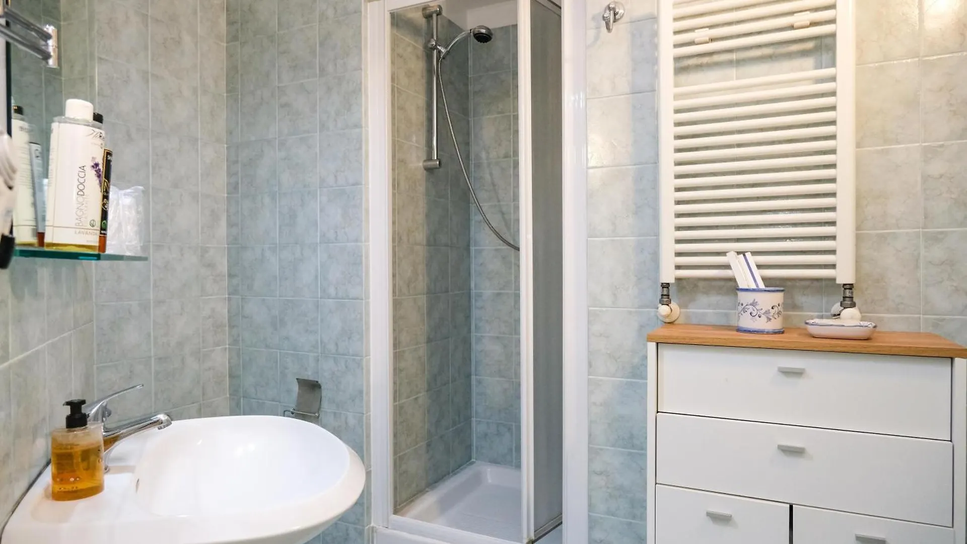 Domus Lilium Apartment Rome 0*,  Italy