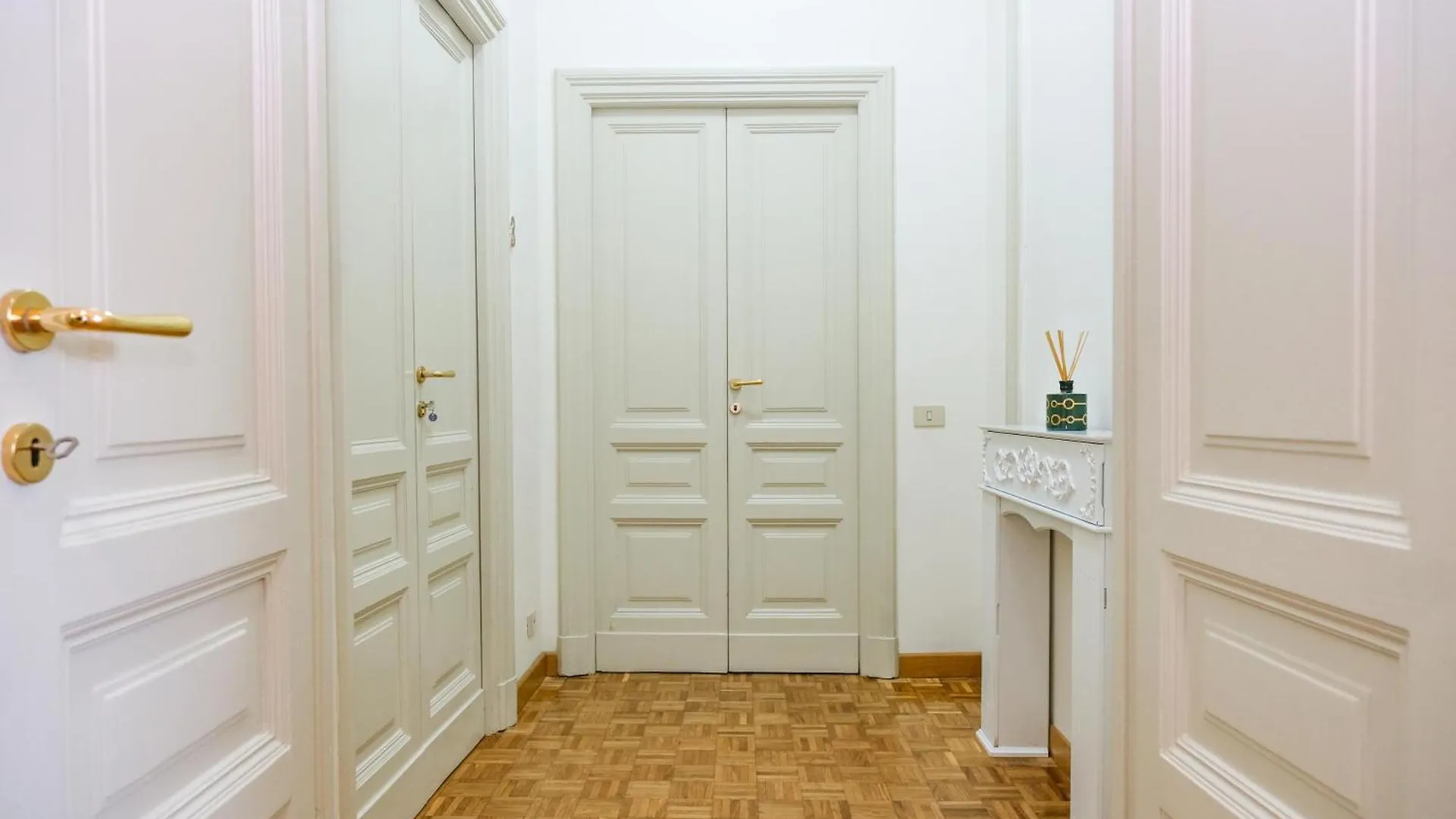 Domus Lilium Apartment Rome
