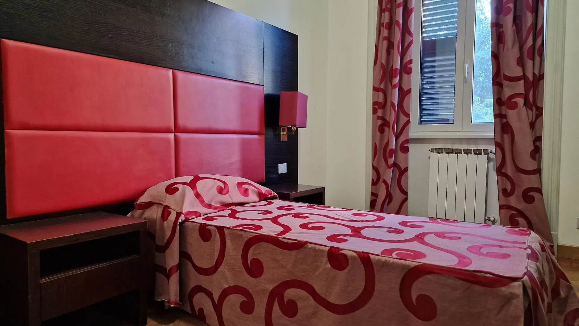 Domus Lilium Apartment Rome 0*,